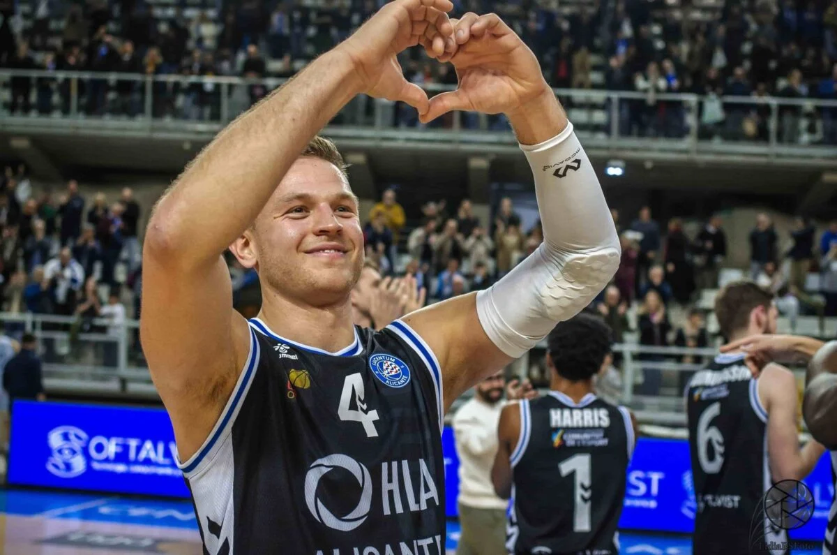 Brad Davison refuerzo exterior de Monbus Obradoiro