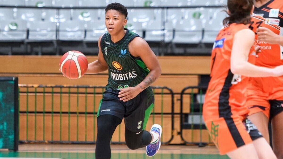 Dominique touissant jugadora de baloncesto del Spar Gran canaria de la liga femenina endesa