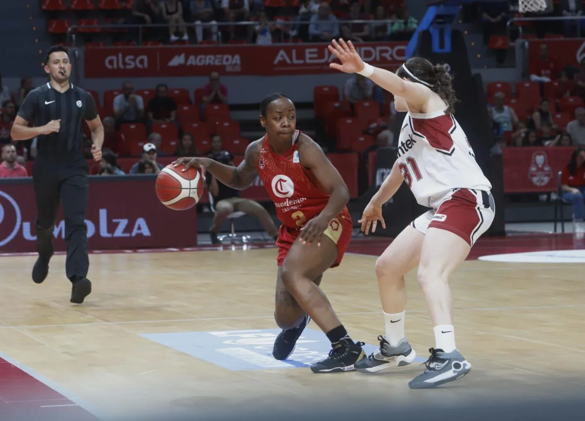 Ardoi apuntala su juego exterior con la americana Imani Tate