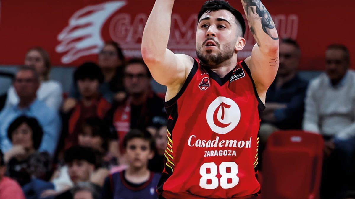 Dídac Cuevas, jugador de baloncesto de San Pablo Burgos de PRIMERA FEB