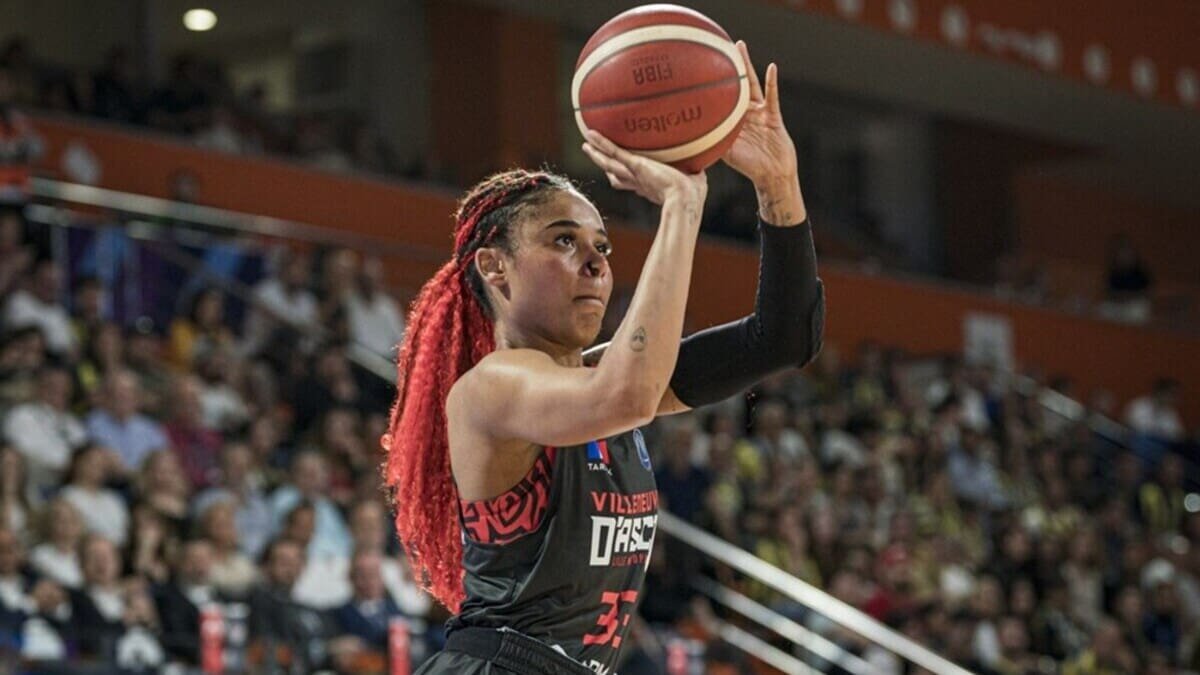 Maxuella Lisowa-Mbaka, jugadora de baloncesto del Kutxabank Araski de la LF Endesa