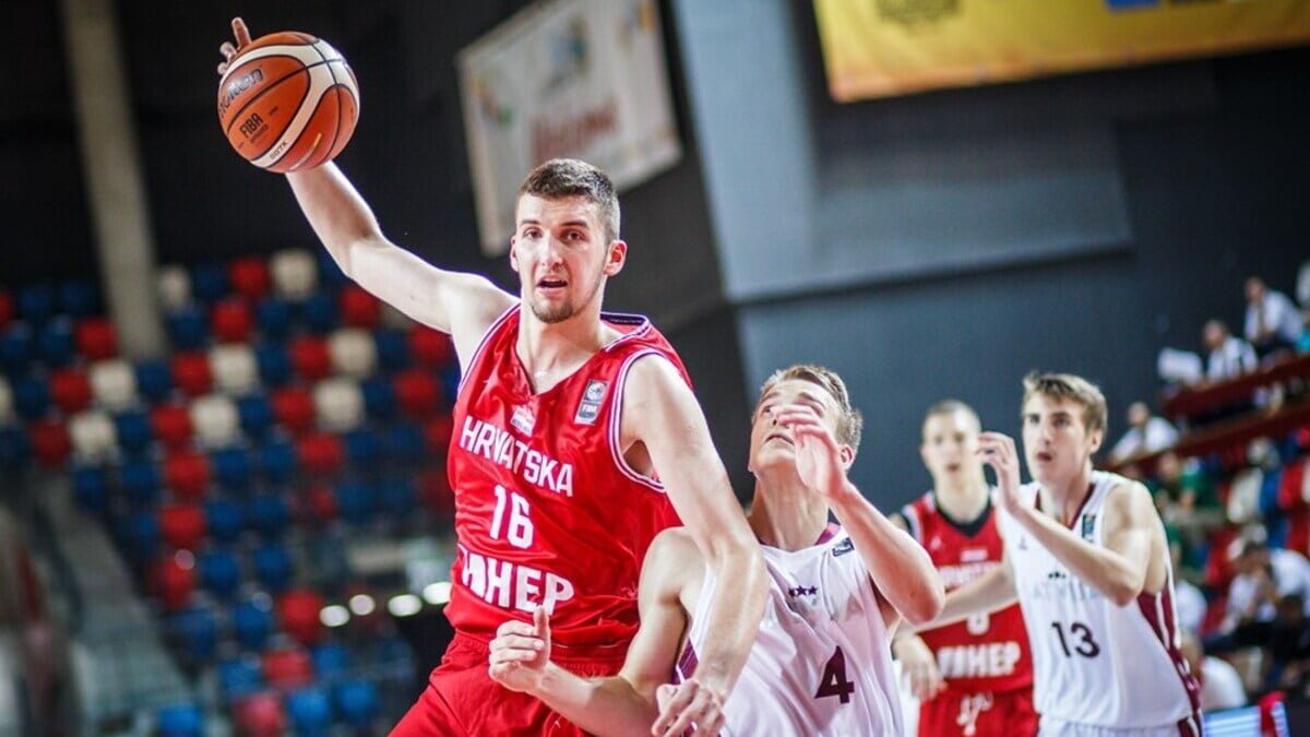 Kresimir Nikic, jugador de baloncesto del CB Zamora Primera FEB