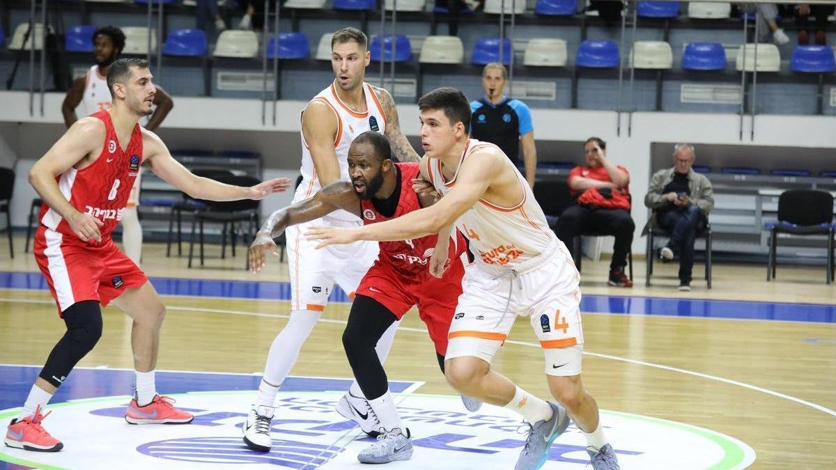 Jaime Pradilla contra el Hapoel Jerusalem