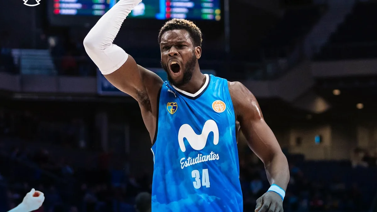 Estudiantes vence ante un combativo CB Zamora (90-84)