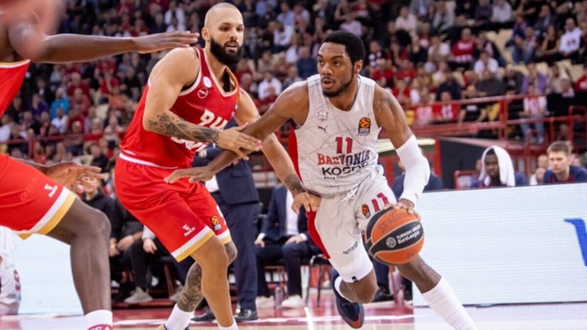 El Olympiacos destroza al Baskonia en El Pireo (92-69)