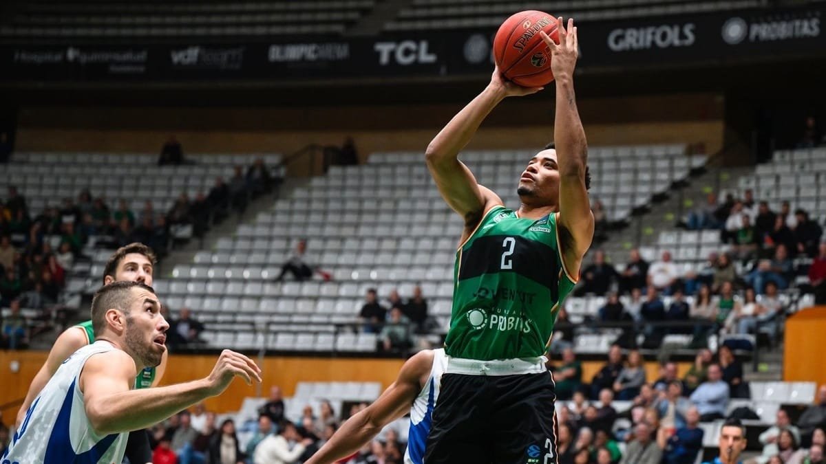 Dotson en el Joventut - Buducnost de Eurocup