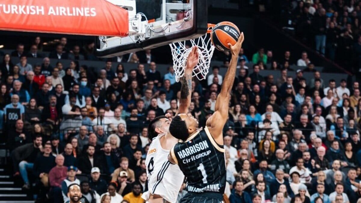 Roberson, en el Asvel Real Madrid
