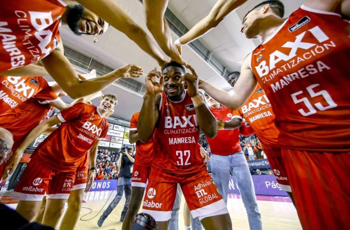 El BAXI Manresa vence y llega a la Copa en plena forma