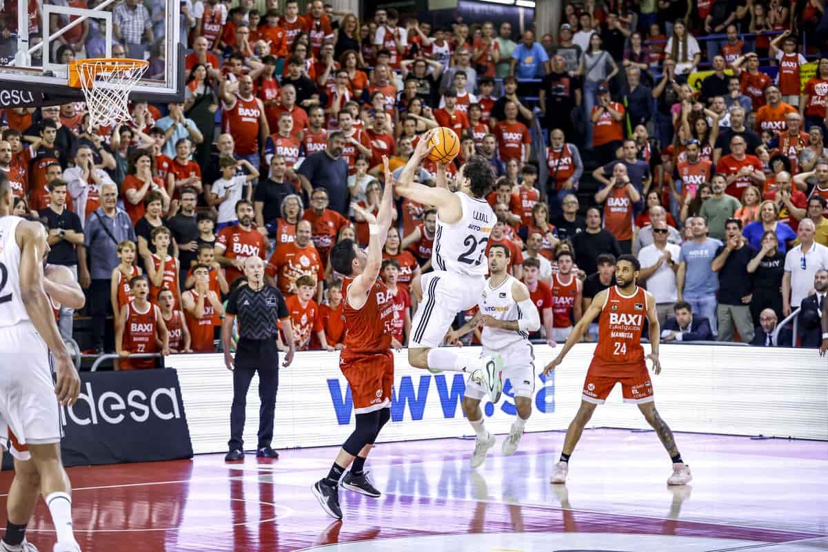 Real Madrid - BAXI Manresa - Liga Endesa - Sergi Llull