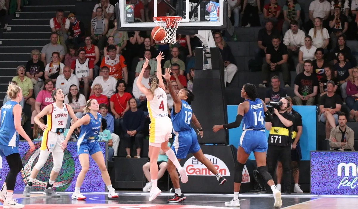 Galería – España supera a la Gran Bretaña de Montañana