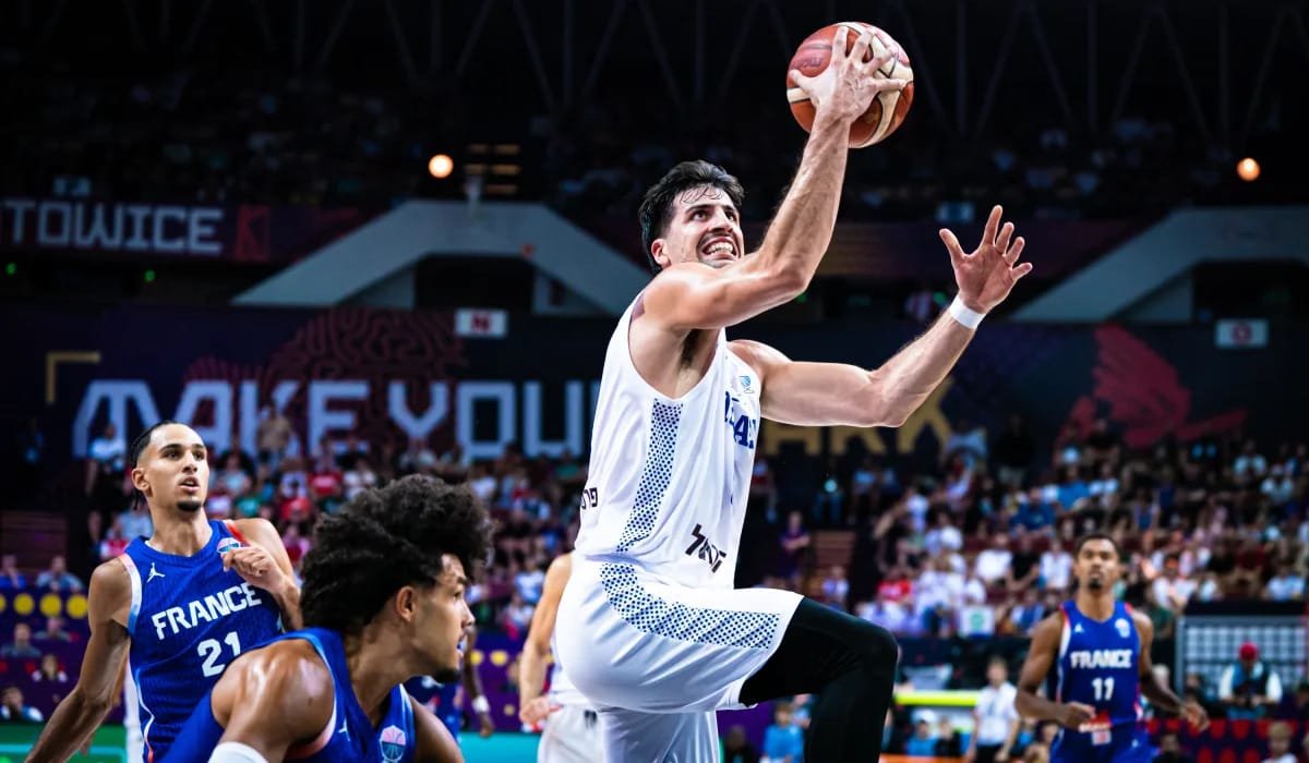 Israel sorprende a Francia que deja de ser invicta (82-69)