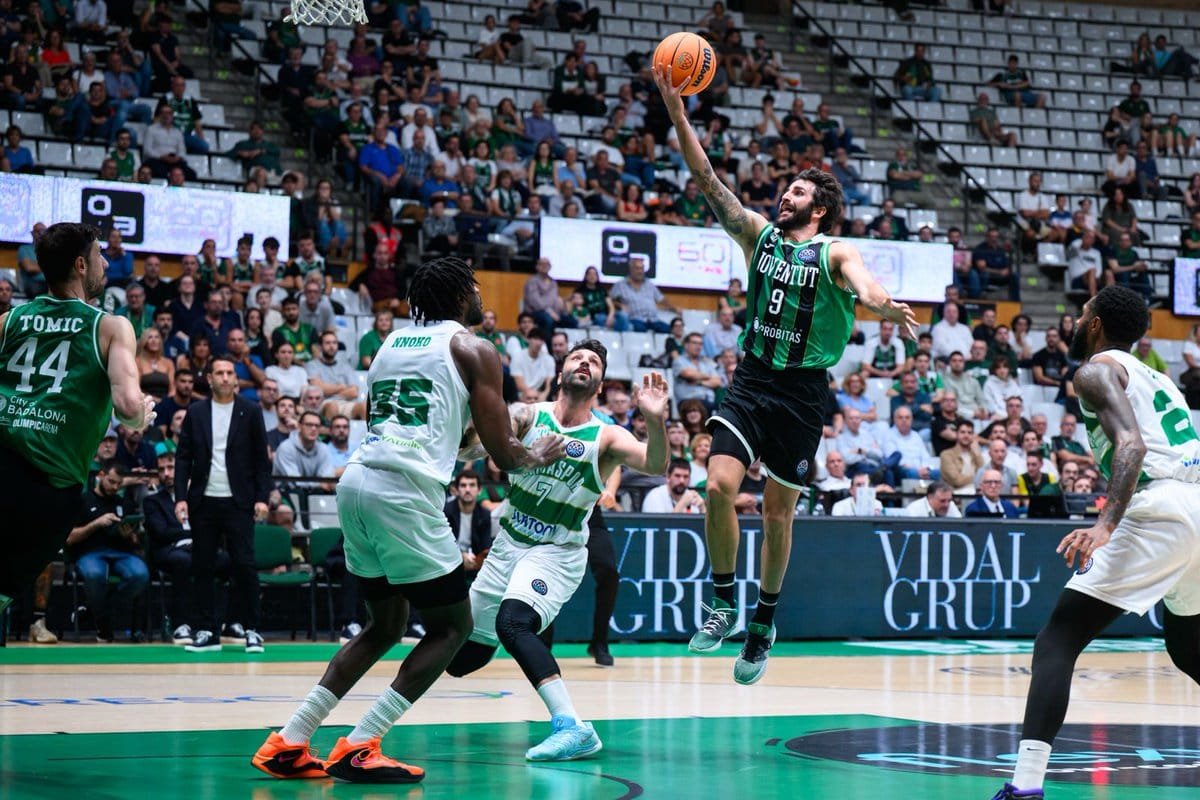 La Penya vuela ante Bursaspor para mantener el invicto esta temporada (94-67)