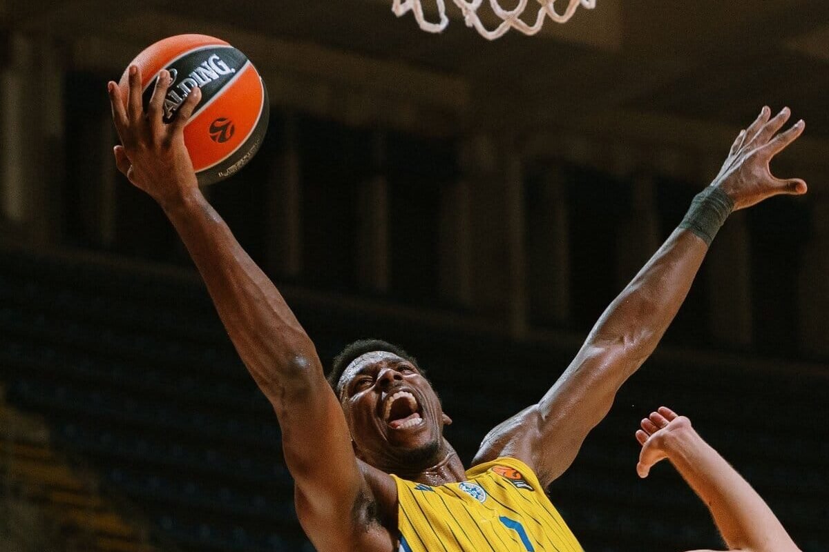 Estrella Roja sufre ante Maccabi pero sigue de dulce (92-99)