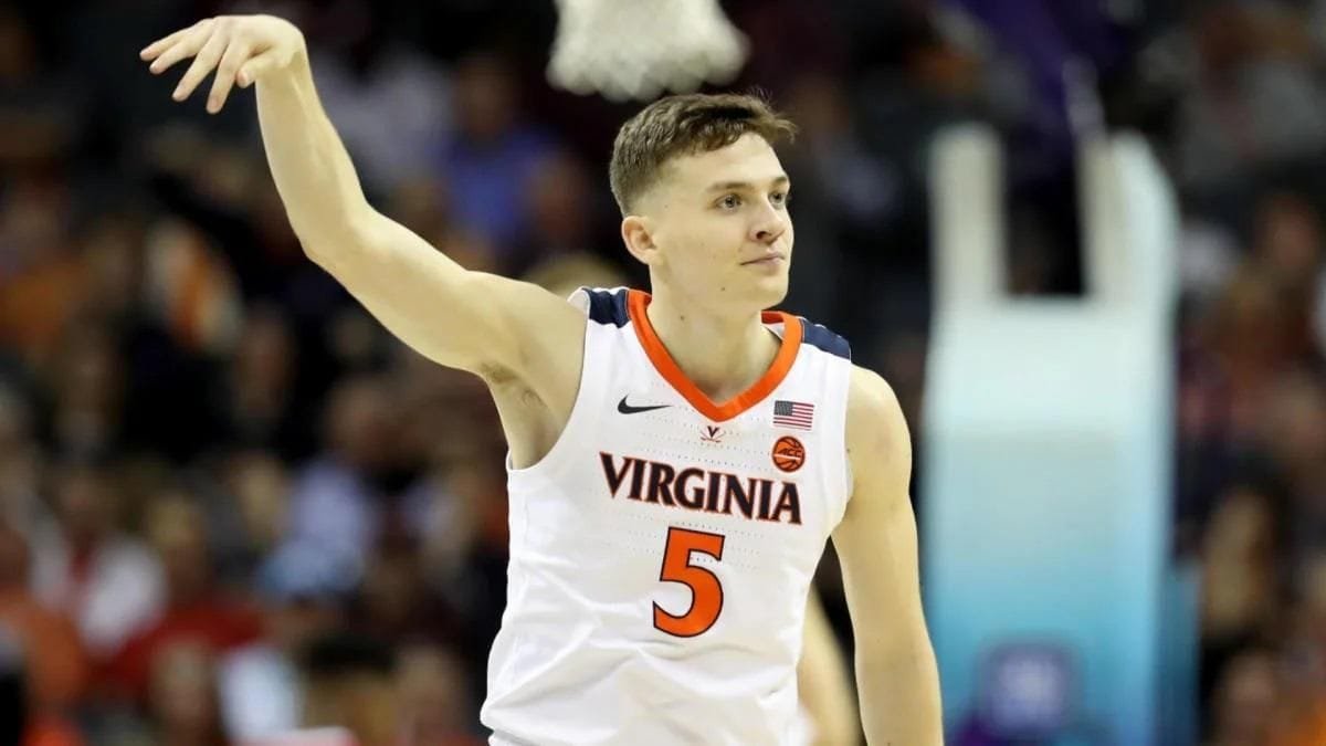 ¡Kyle Guy da un nuevo giro a su carrera y firma contrato en la NBA!
