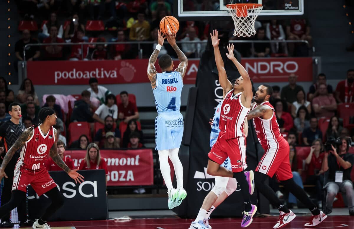 Río Breogán se estrena al ritmo de Russell (84-88)