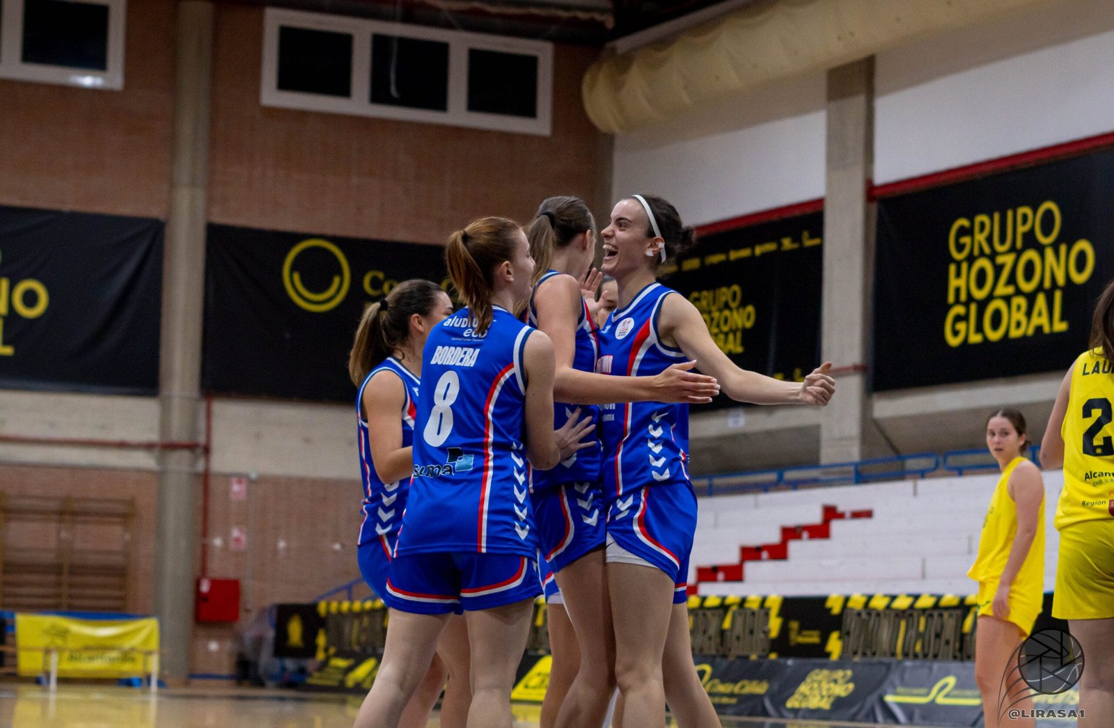 El UR Lucentum sufre pero vence