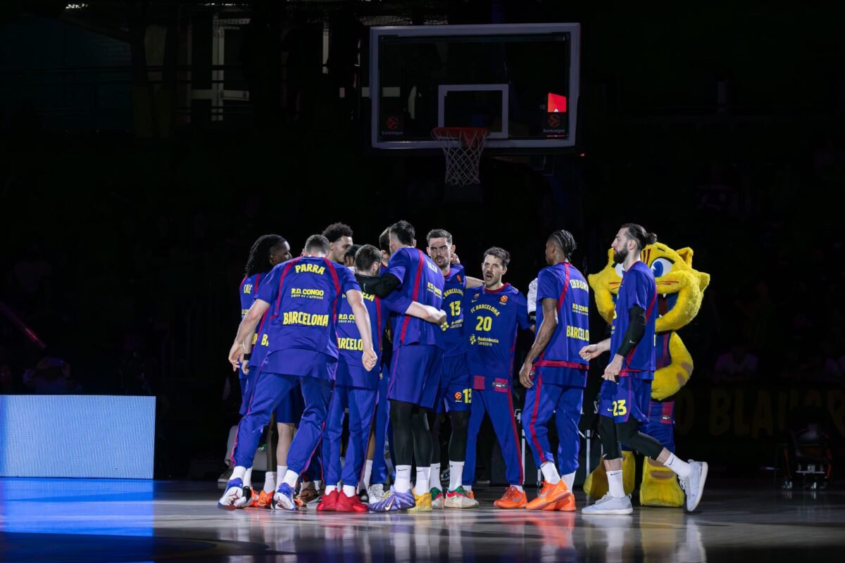 Galería – El Barça de Orellana hace disfrutar al Palau Blaugrana