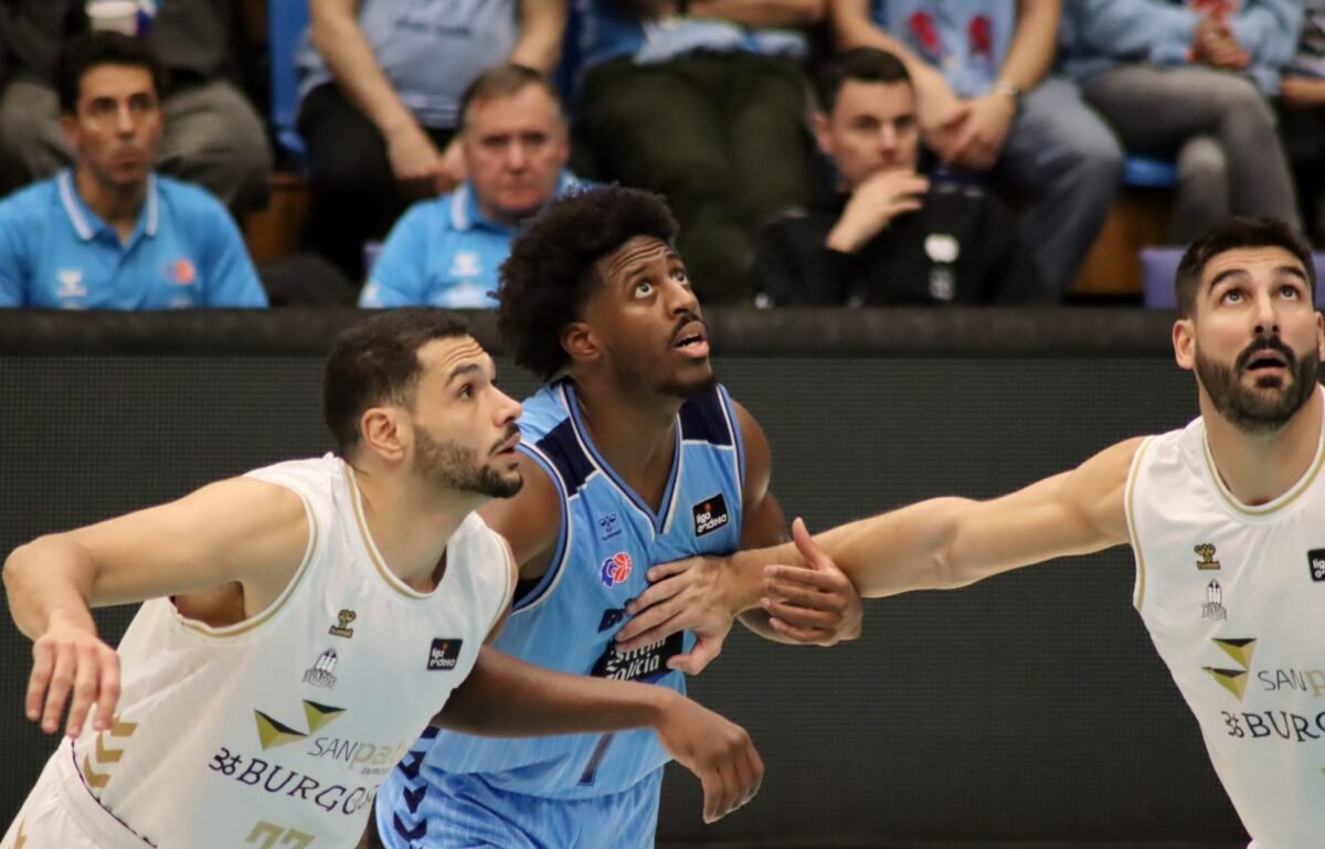 Galería – Río Breogán ante su público no da opciones a Burgos