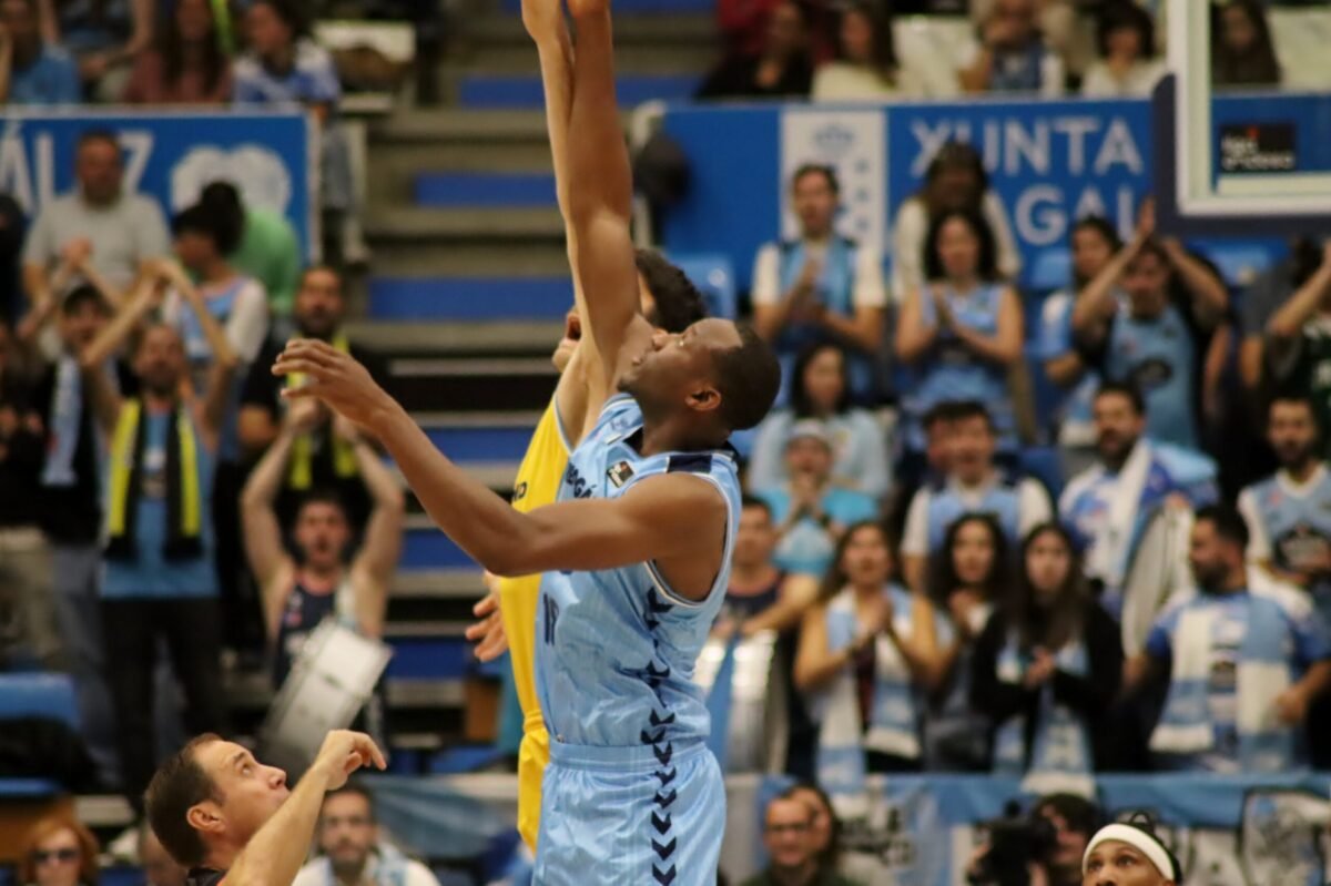 Galería – Gran Canaria supera a Breogán con mucho esfuerzo