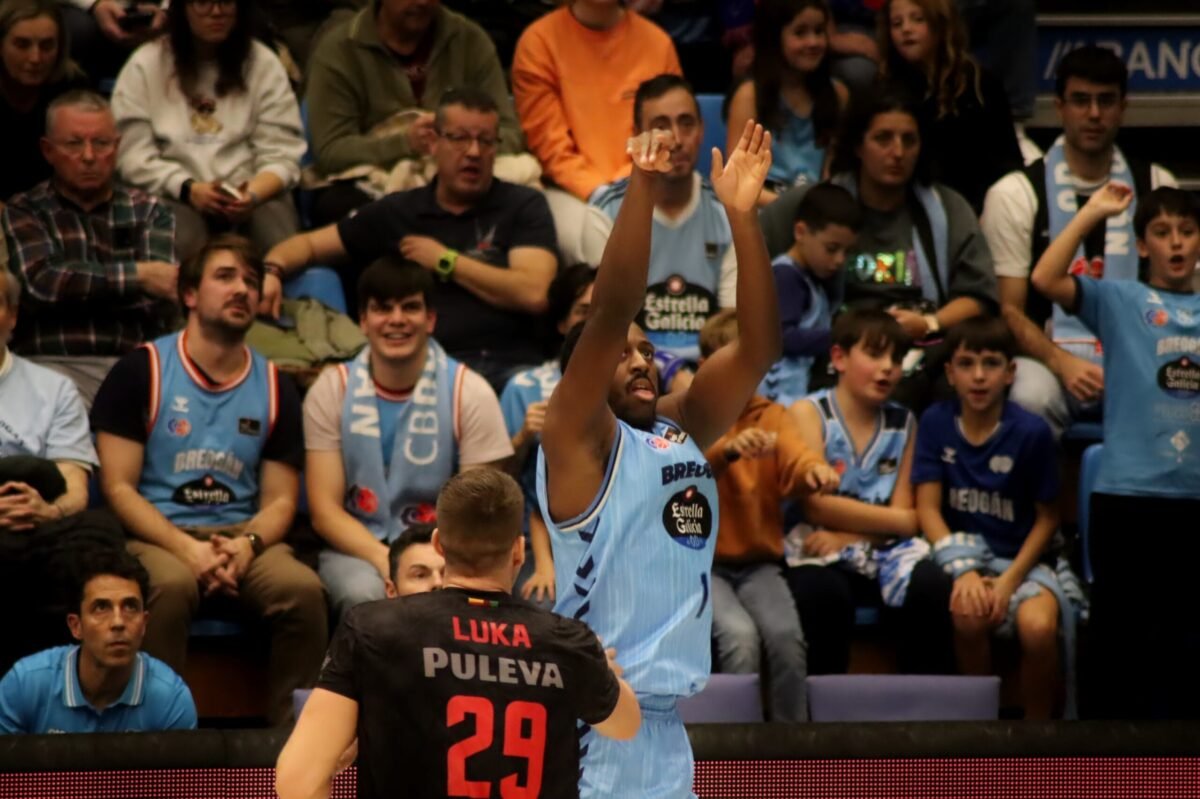 Galería – Río Breogán no da opciones a Covirán Granada