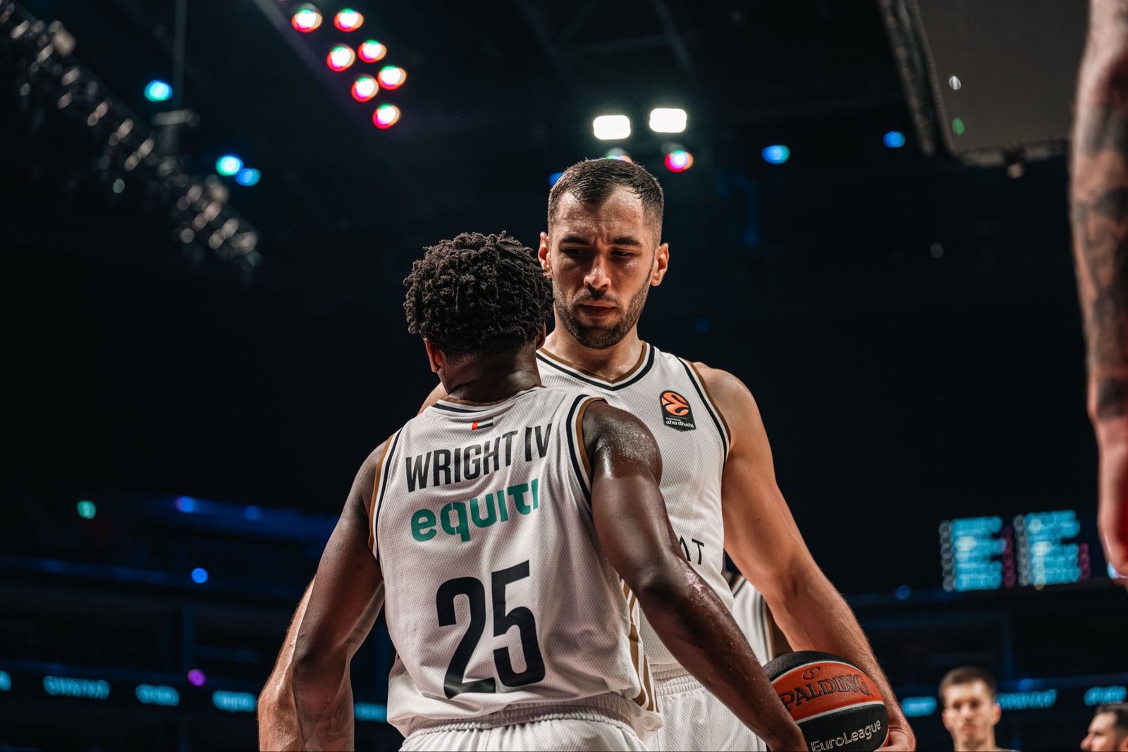 Dubai corta la racha triunfal de Estrella Roja (102-86)