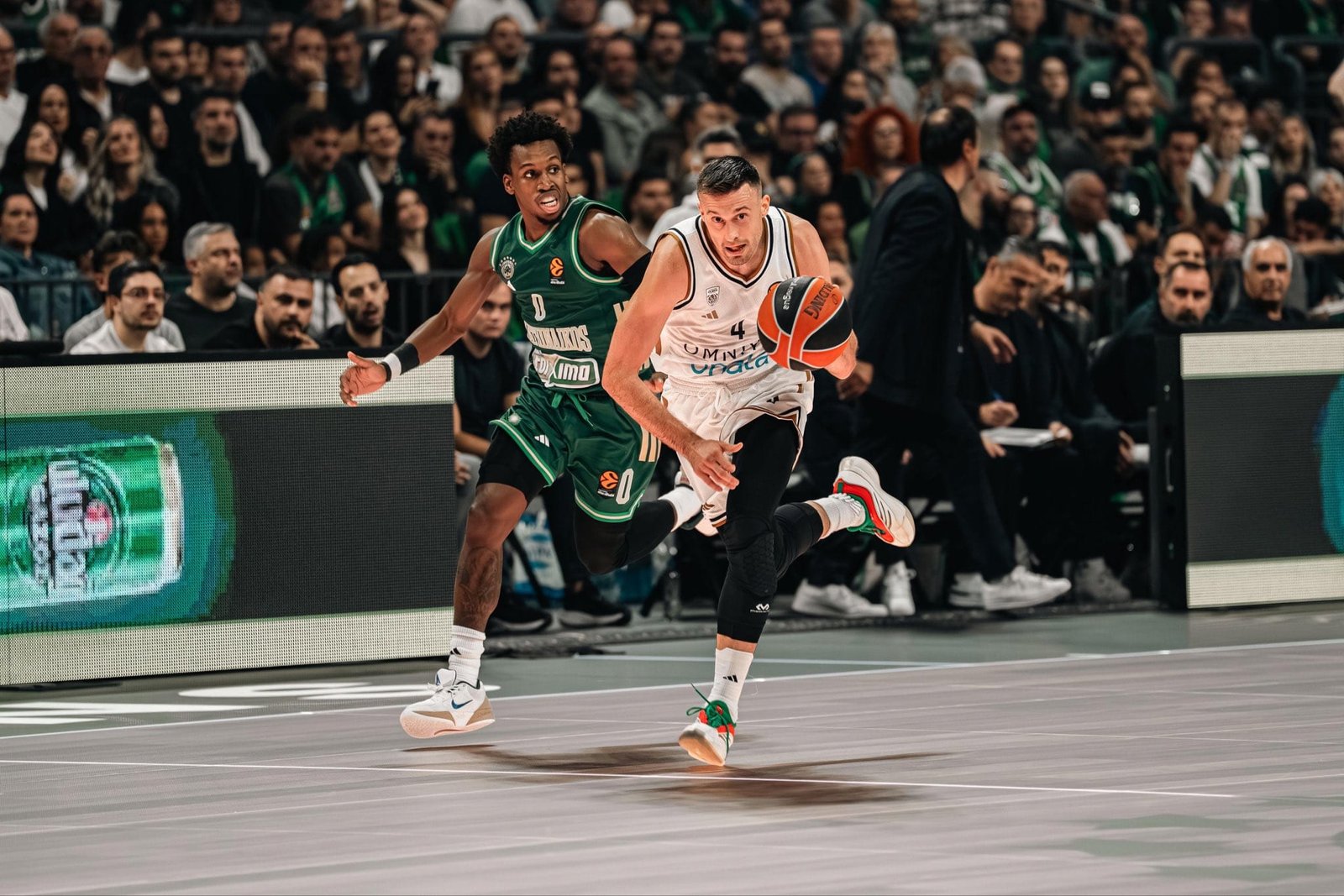Panathinaikos despierta a tiempo ante Dubai BC (103-82)