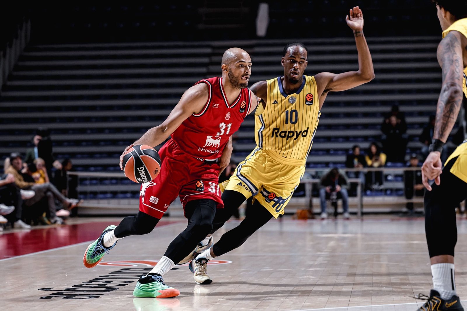 Milán somete a Maccabi en el debut de Poeta (88-102)