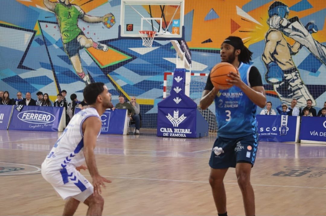 Súper Agropal Palencia recupera la sonrisa ante C.B. Zamora (77-102)
