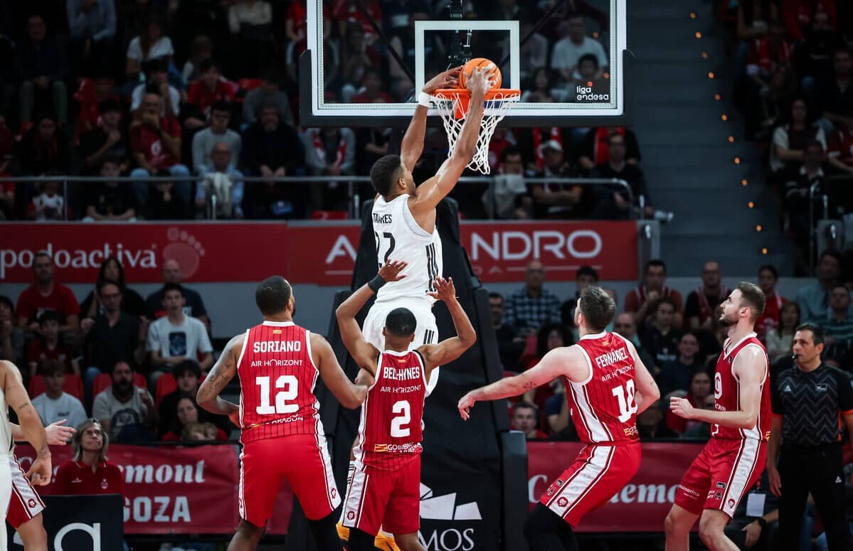 Un imperial Tavares detiene todos los intentos de Casademont (83-95)