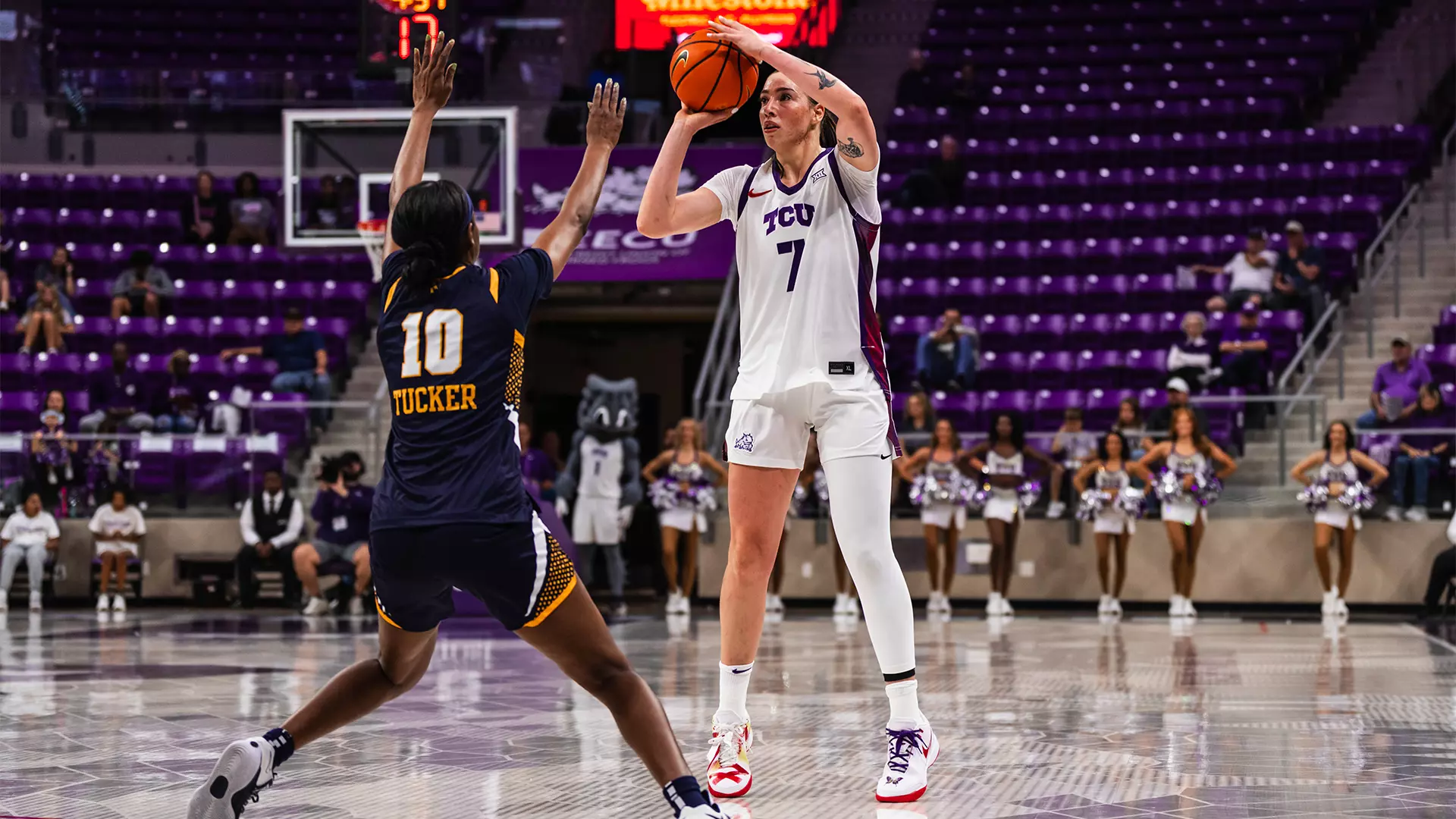 Conoce a Marta Suárez, calidad asturiana que deslumbra en la NCAA