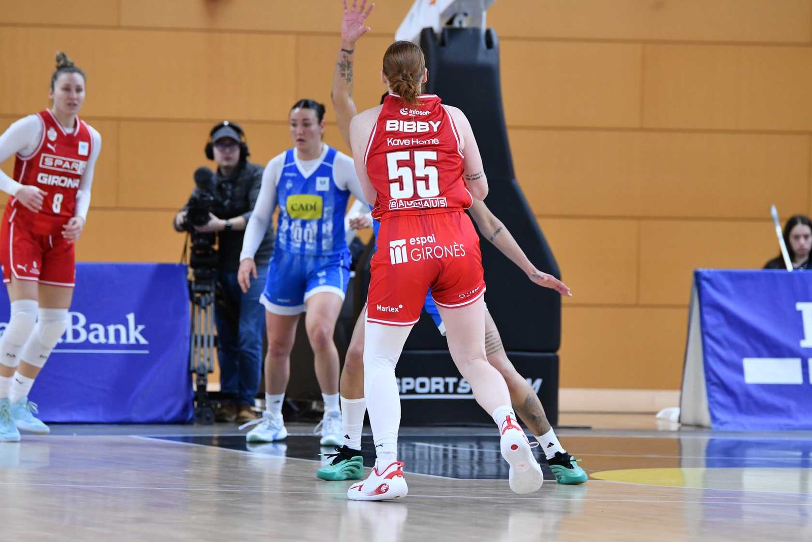 SPAR Uni Girona se lleva el duelo catalán (64-82)