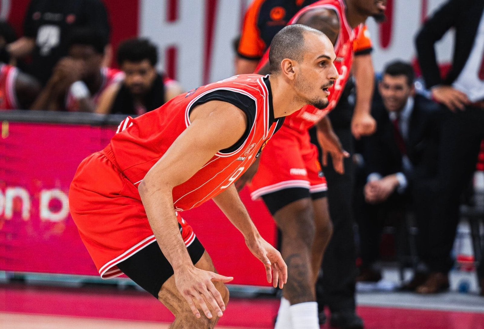 Hapoel Tel Aviv despierta a tiempo ante Asvel (87-80)
