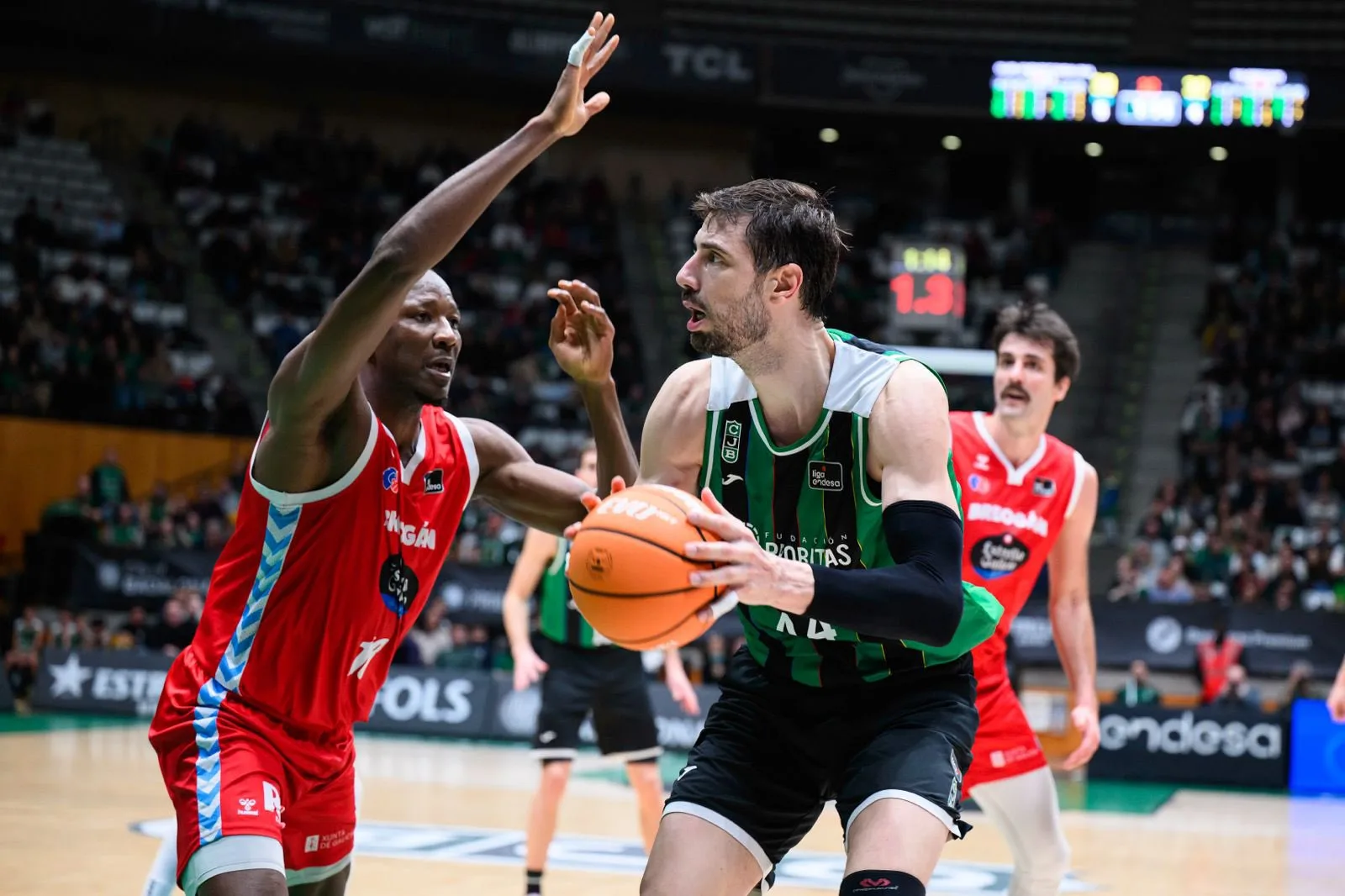 La Penya consigue superar a Río Breogán (83-75)