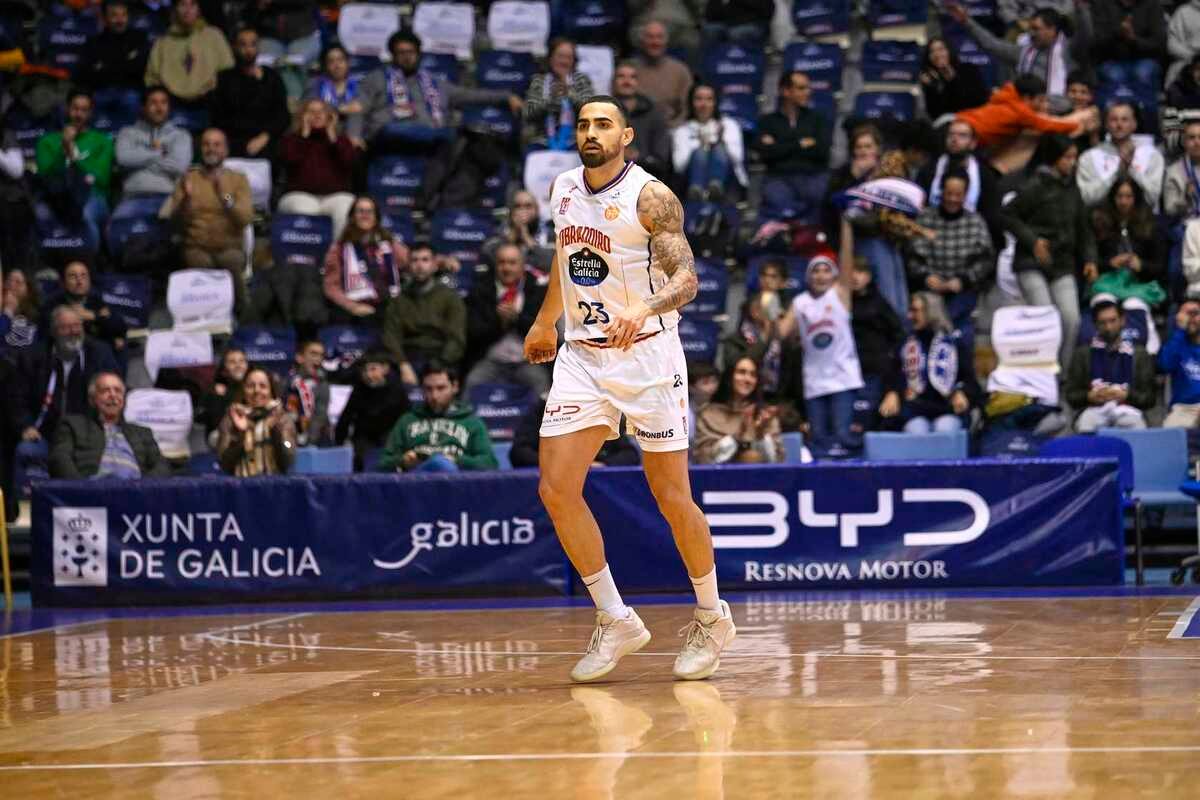 Barrueta lidera a el Obradoiro ante el  Zamora 106-80