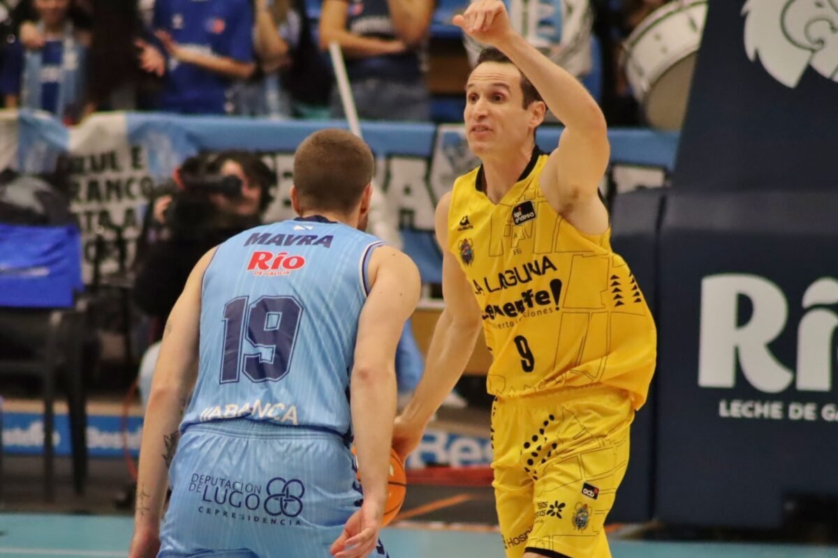 Galería – La Laguna Tenerife vence a Río Breogán en el Pazo