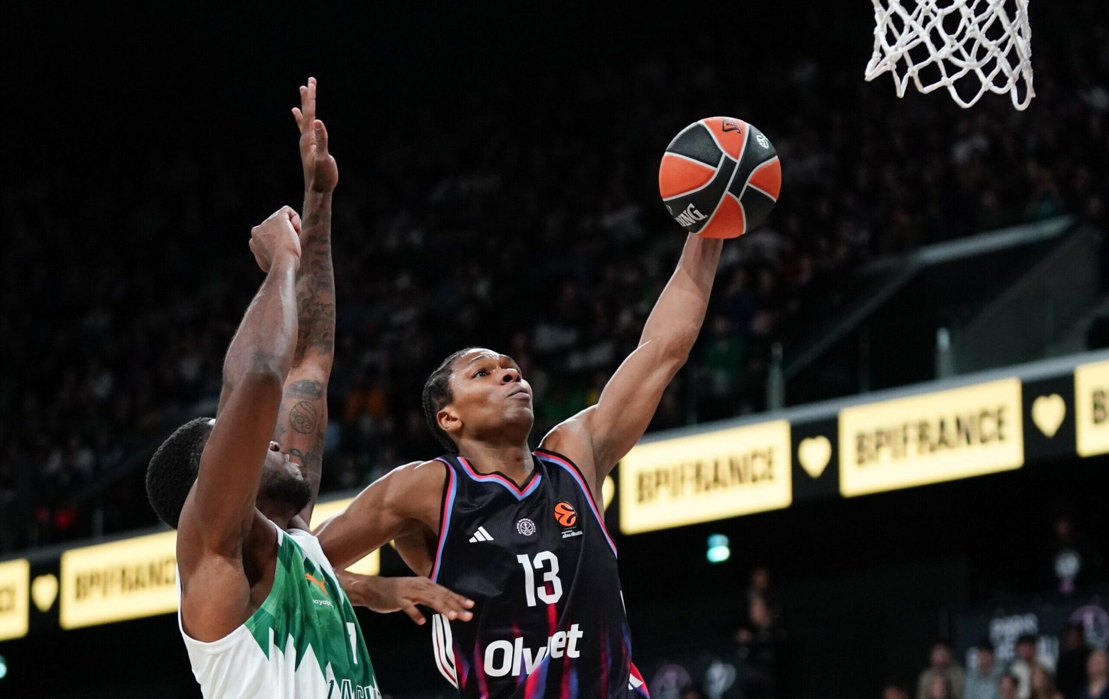 Zalgiris se lleva un thriller ante Paris Basket (105-108)