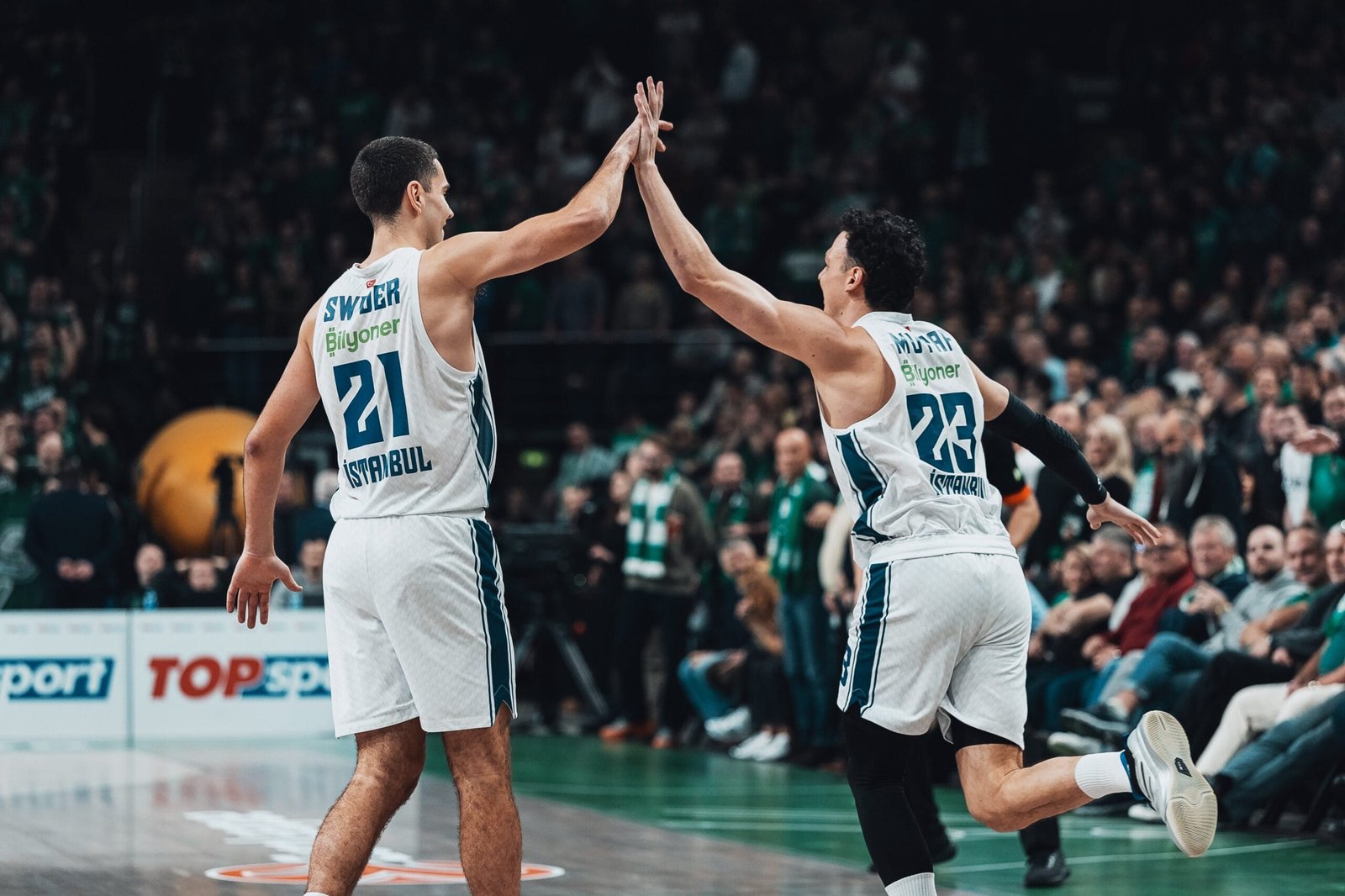 Anadolu Efes se pasea en Kaunas ante Zalgiris (64-87)