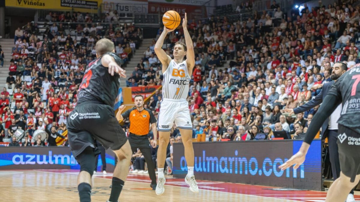 Sander Hollanders se gana un mes más con Bàsquet Girona.