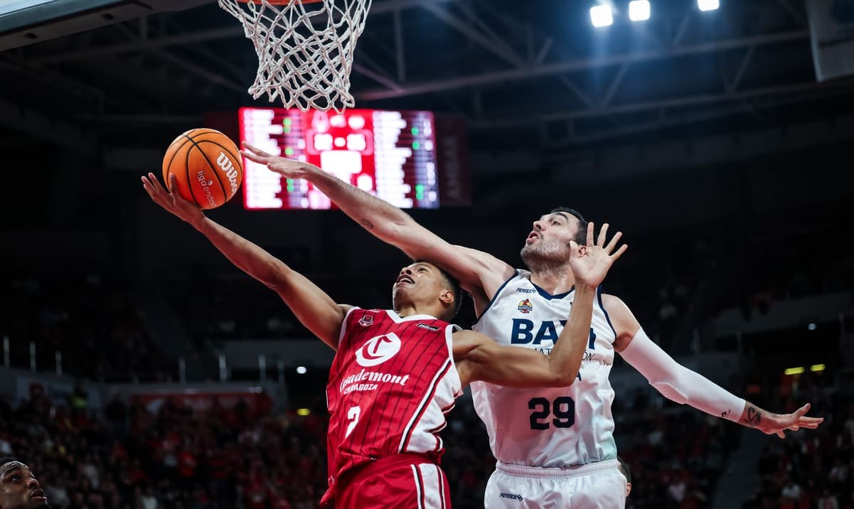 Un BAXI Manresa en racha sorprende al Casademont Zaragoza en su feudo (83-95)