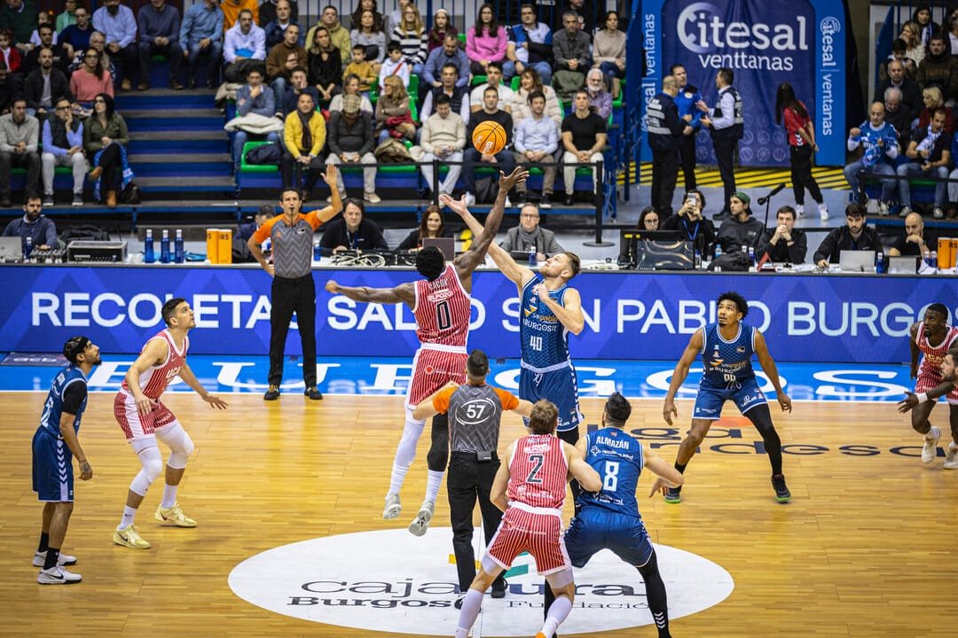 UCAM Murcia CB reafirma su asalto a la ACB: paliza calculada en Burgos (88-110)
