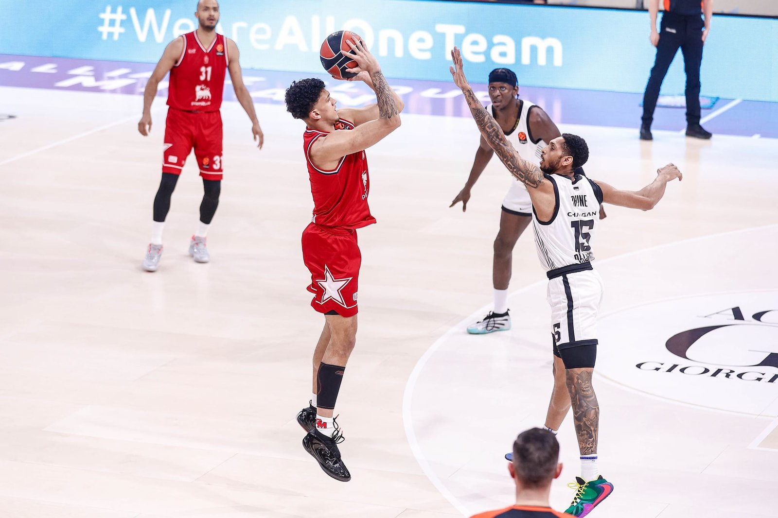 Milano frena al Partizan y se reencuentra con la victoria (85-79)