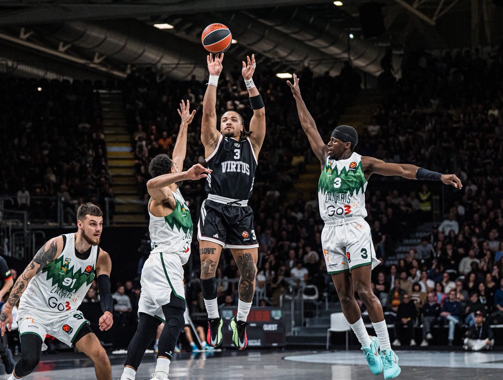 Virtus se lleva un ajustado triunfo ante Zalgiris (83-79)