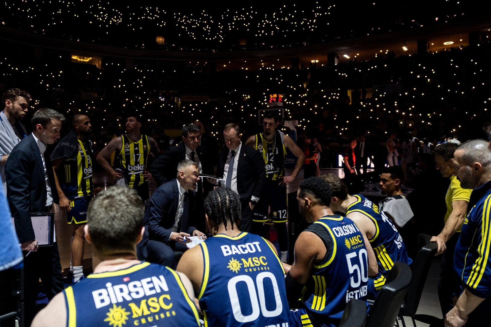 Fenerbahçe Beko se lleva el derbi turco ante Efes (79-62)