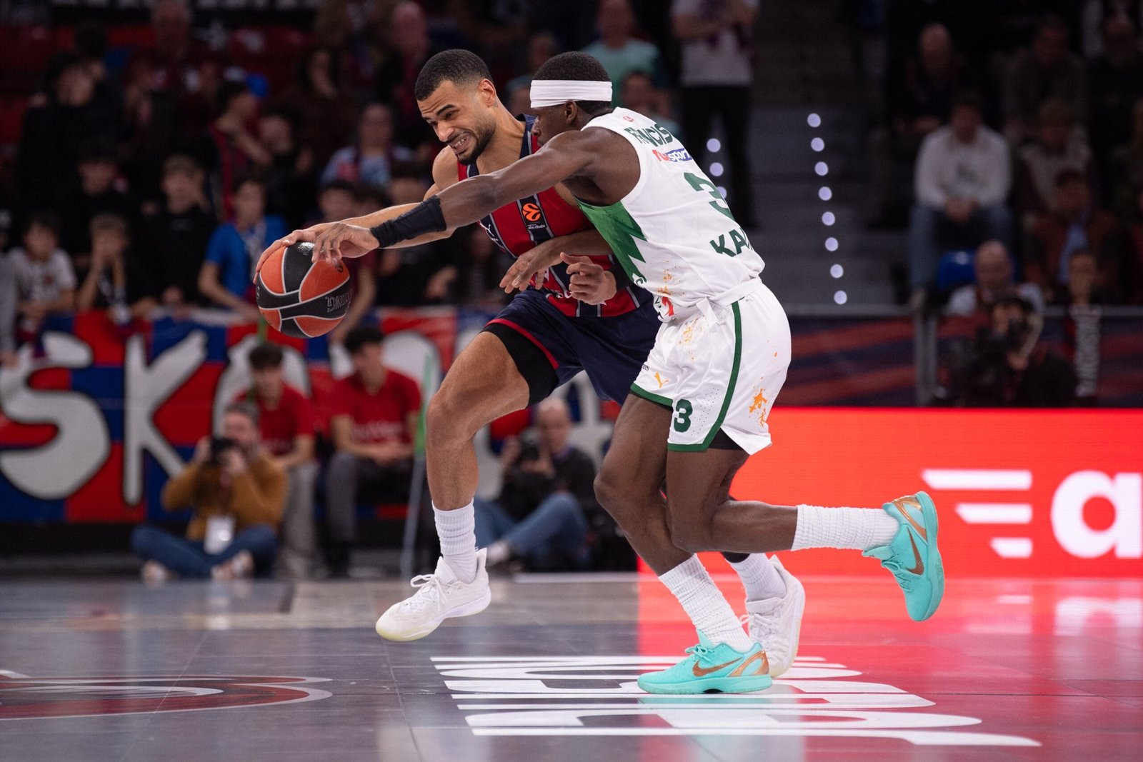Baskonia castiga al Zalgiris en el último cuarto (102-91)