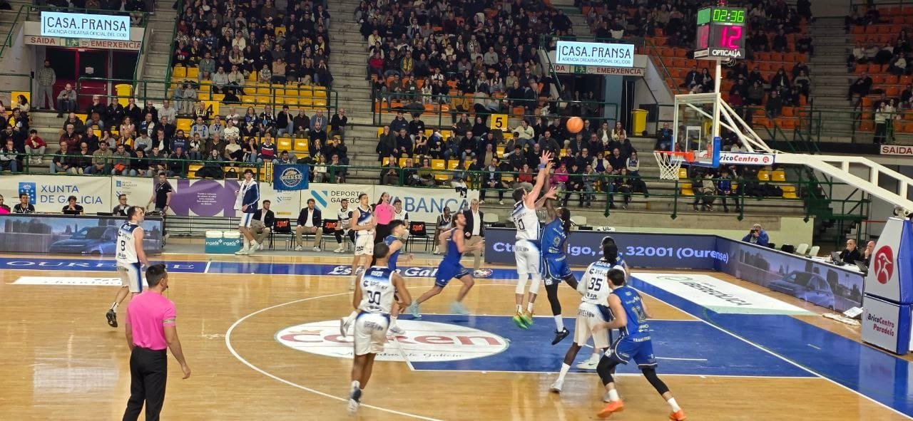 El Flexicar Fuenlabrada se lleva la victoria de Ourense (69-72)