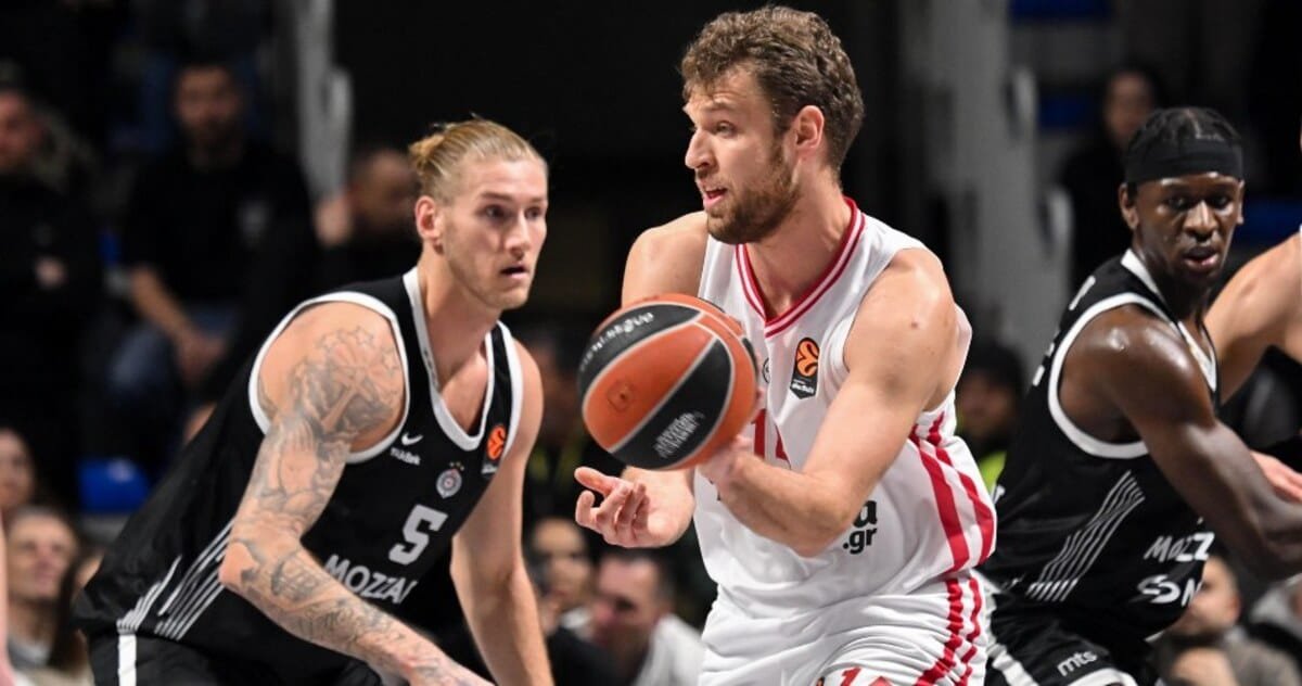 Belgrado se vacía y el Partizan se desploma ante Olympiacos (66-104)