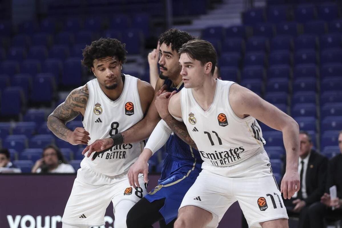 El Real Madrid, como el Barça, supera a Maccabi sin público (98-86)