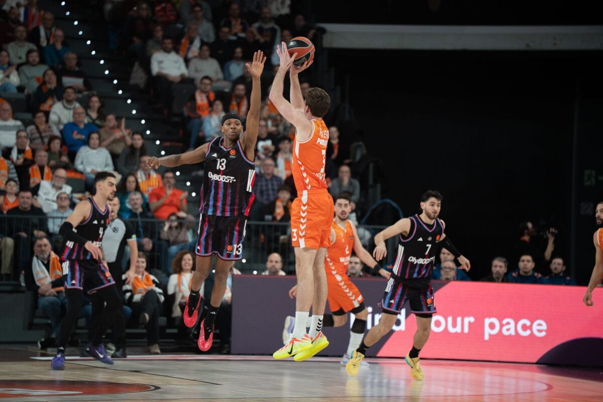 Galería – Valencia Basket vence y nosotros estamos de estreno