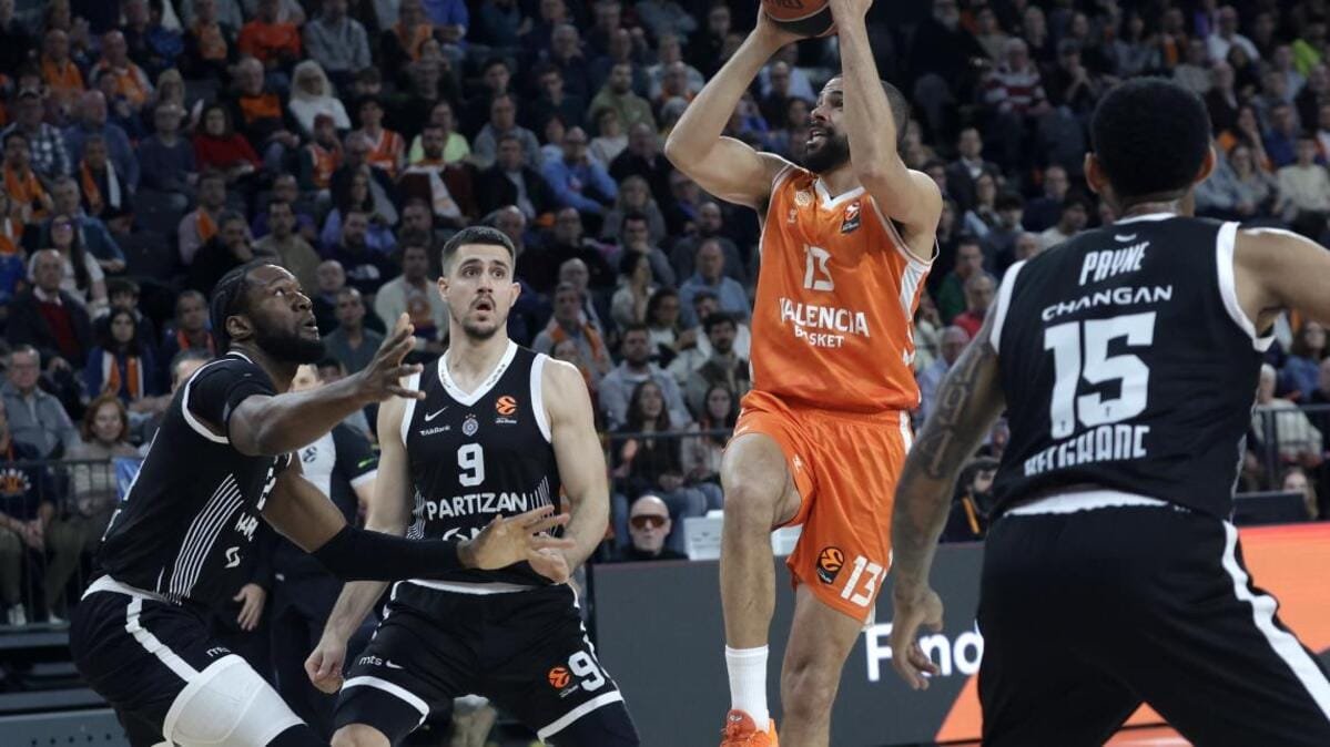 Valencia, nuevo líder de la Euroliga, frena a un Partizan en clara mejoría (86–73)