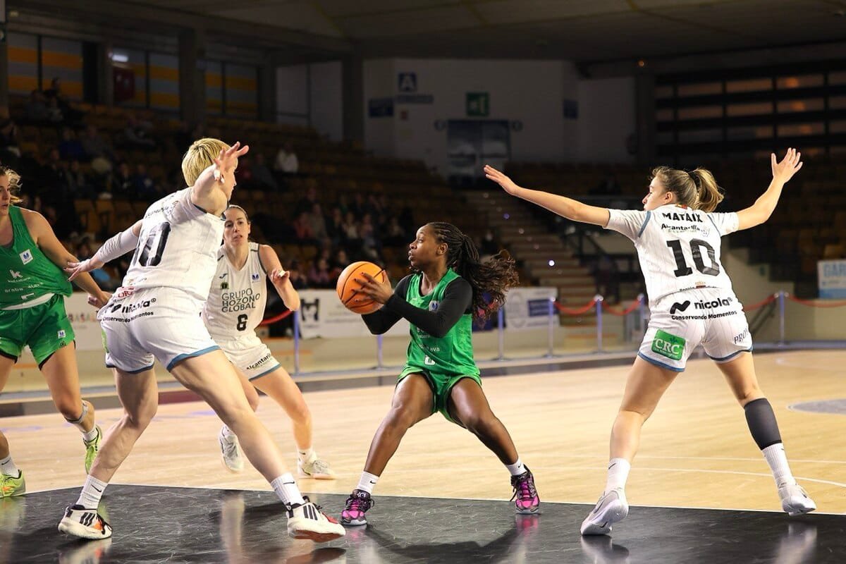 El Hozono Global Jairis gana en Vitoria y será cabeza de serie en la Copa de la Reina (74-84)